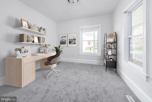 Building Photo - 21 Grandview Ave