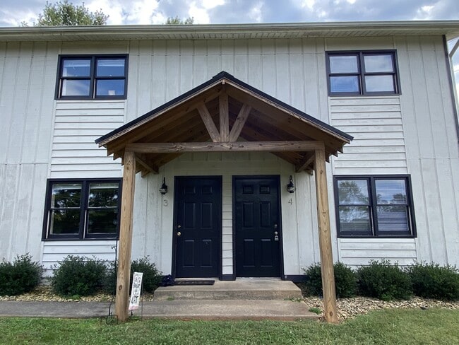 Building Photo - 111 Stamey Ave