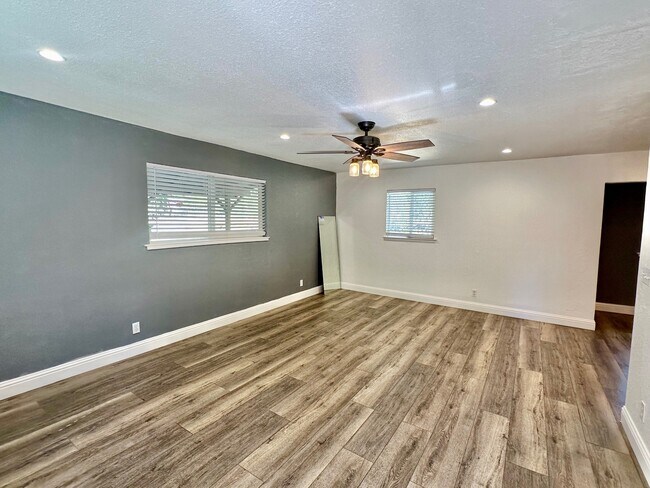 Building Photo - 13372 Toad Ln