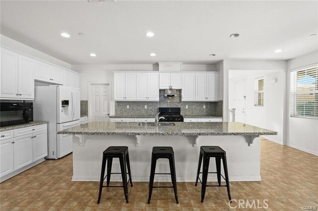 Foto del edificio - 6050 Rosewood Way