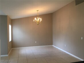 Building Photo - 11002 Mill Creek Way