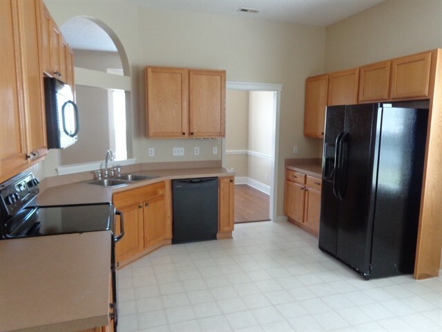 Building Photo - 4548 Hyperion Court