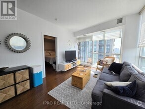 Building Photo - 530-1530 St Clair Ave W