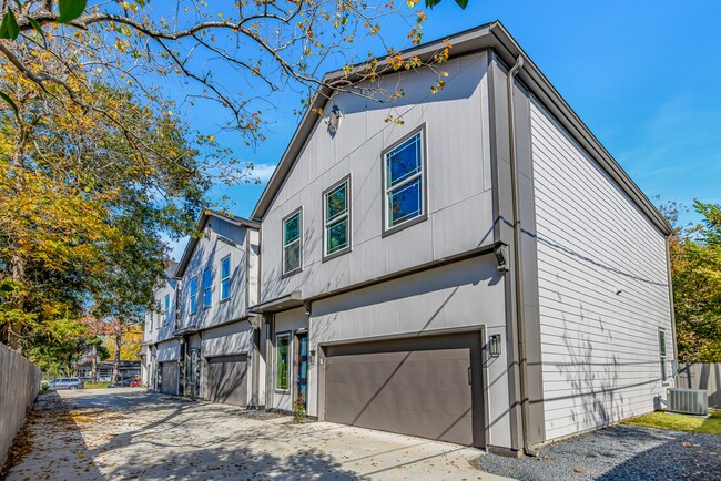 Foto del edificio - 4924 Winnetka St