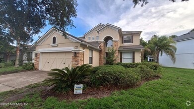 Building Photo - 3900 Hillstead Ln
