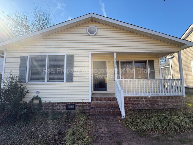Foto del edificio - 1921 Bradford St
