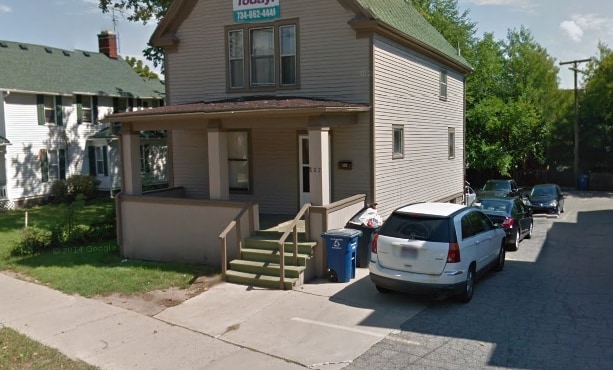 Building Photo - 807 S Main St