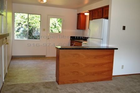 Building Photo - Great Two Bedroom Duplex In Rancho Cordova