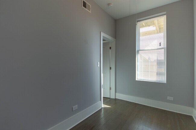 Foto del edificio - 2110 W 18th St
