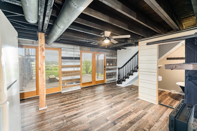 Building Photo - 226 Clifton Ave