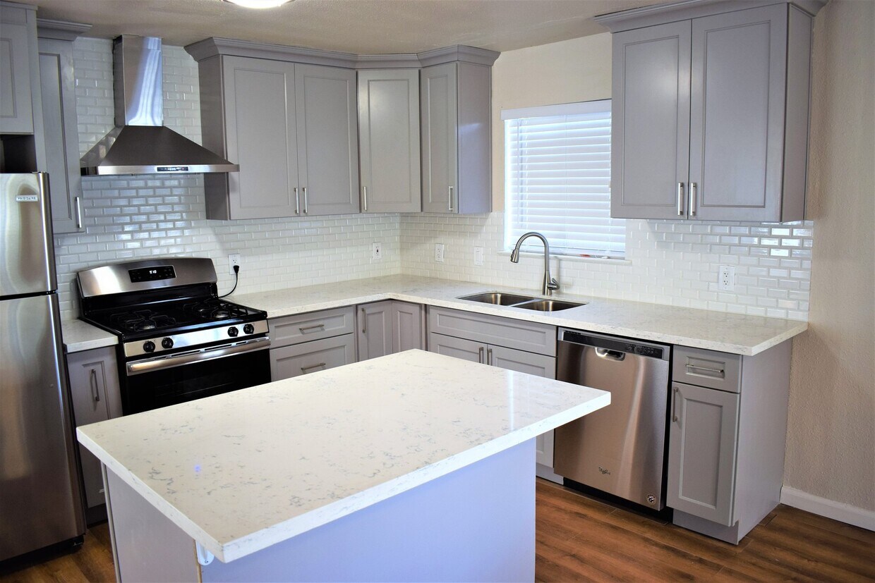 Primary Photo - Dog Friendly Remodeled Home
