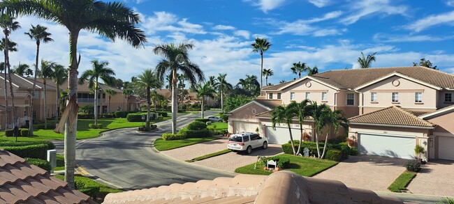 Building Photo - 13841 Lake Mahogany Blvd