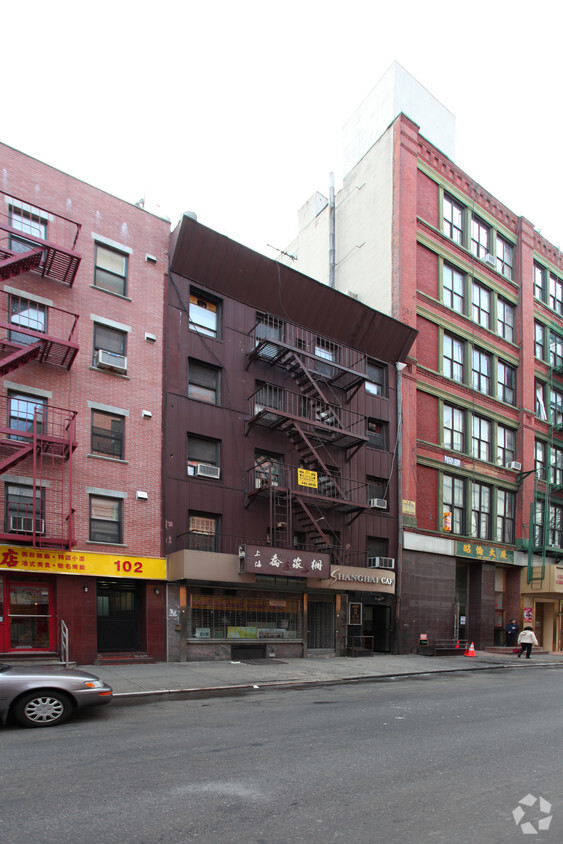 Building Photo - 100 Mott St 2nd Floor
