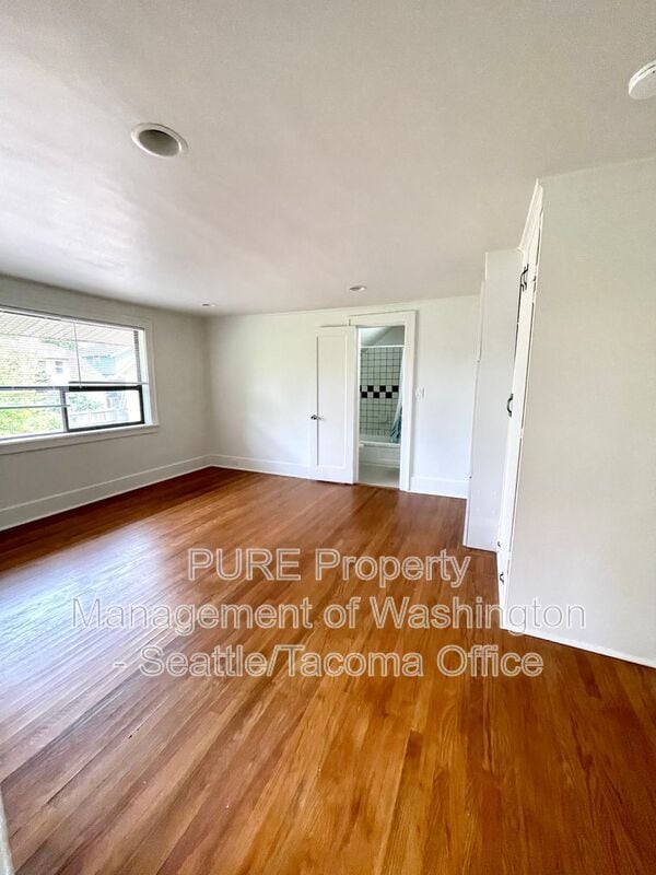 Building Photo - 108 NW 76th St