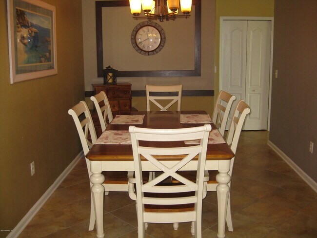 Foto del edificio - 1108 Pine Island Ct