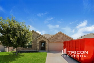 Building Photo - 1348 Renoir Dr