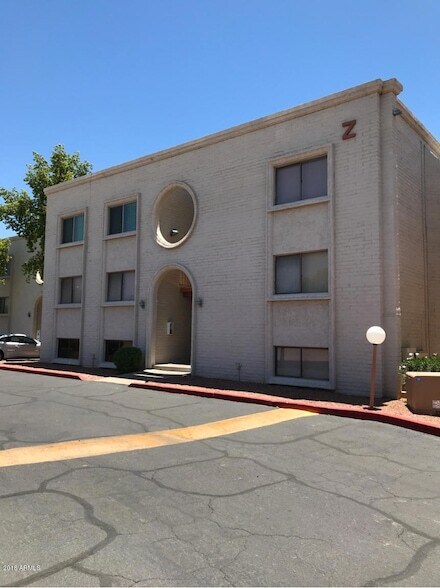 Building Photo - 11666 N 28th Dr