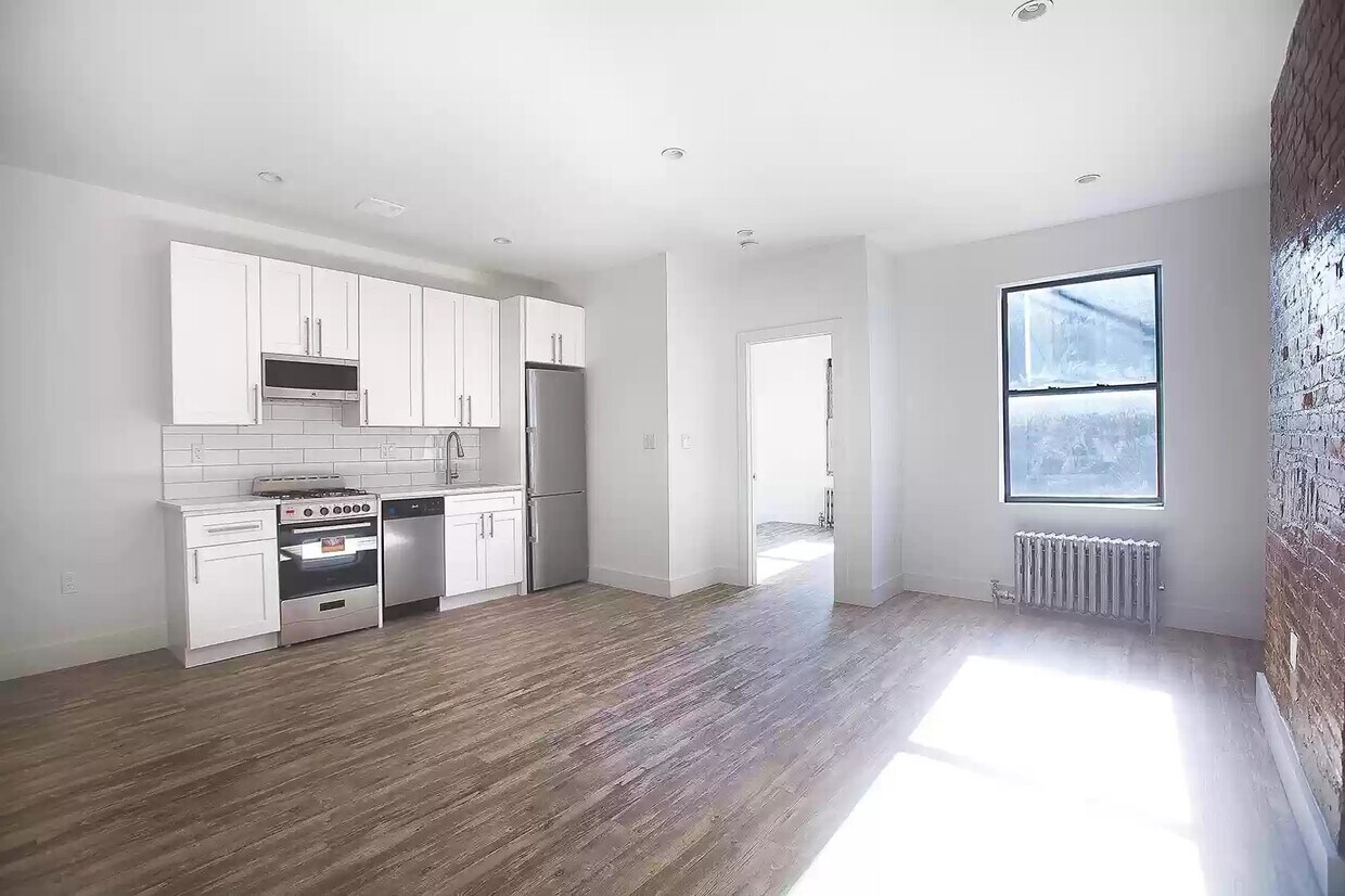 Foto principal - 164 W 128th St