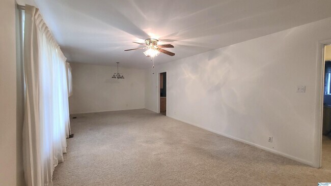 Foto del edificio - 1722 Hampton Rd NW