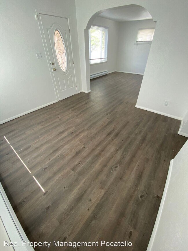 Building Photo - 3 br, 1 bath House - 312 Park Ave.