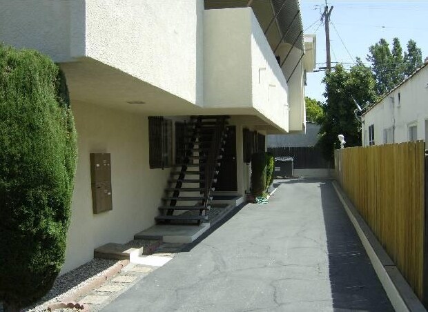 Foto del edificio - 3622 Dunn Dr
