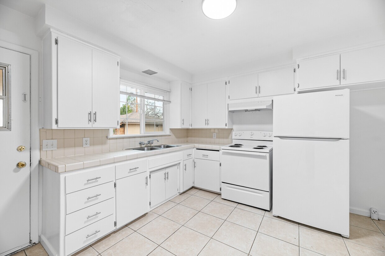 19447 Hill St Unit 1, Anderson, CA 96007 Apartments in Anderson, CA