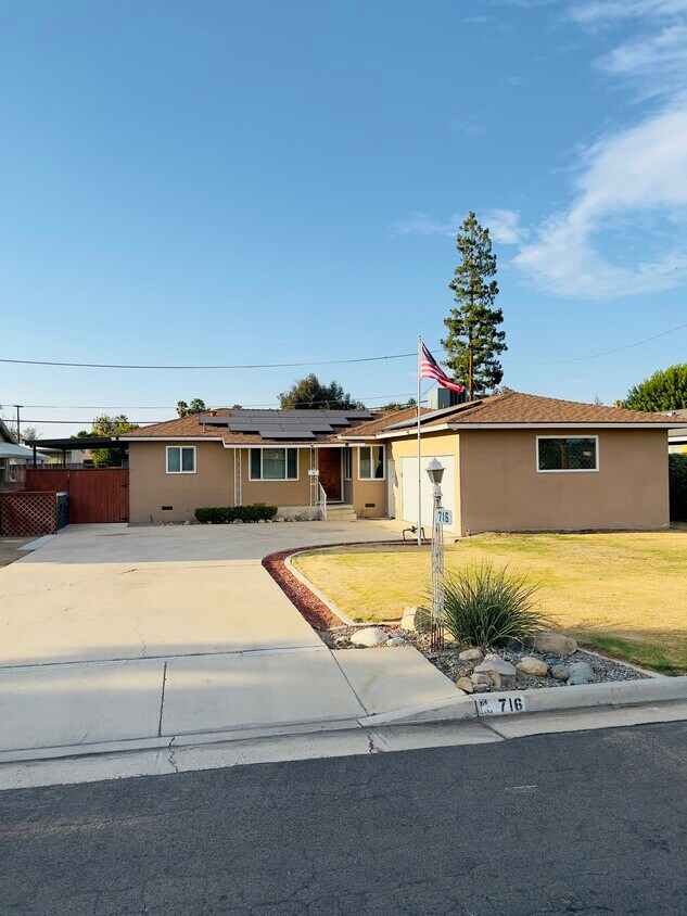716 Wayne Dr, Bakersfield, CA 93304 House Rental in Bakersfield, CA
