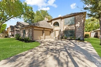 Building Photo - 4826 Brooklawn Dr