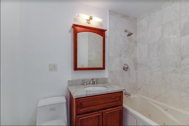 Foto del edificio - 1826 Willow Ave