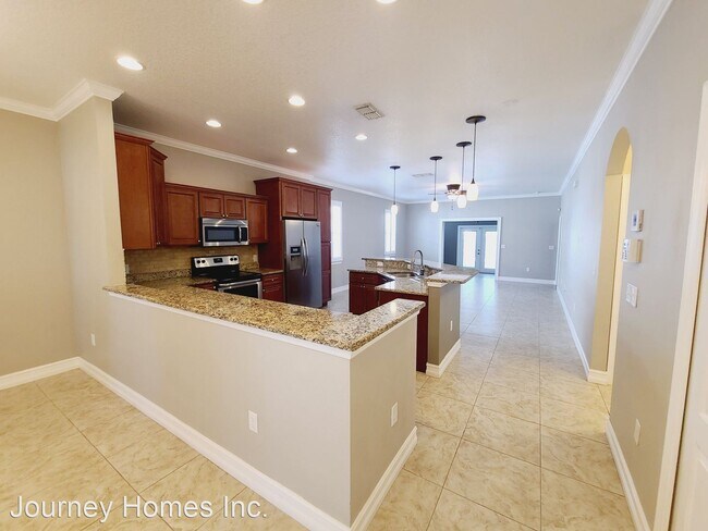 Foto del edificio - 3 br, 2 bath House - 766 93rd Avenue North