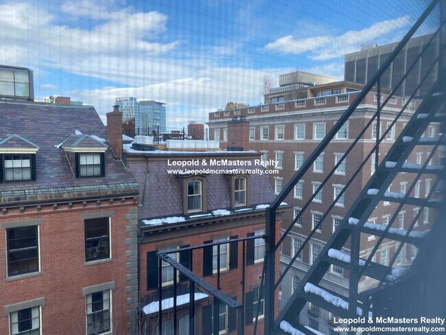 Foto del edificio - 24 Mt Vernon St