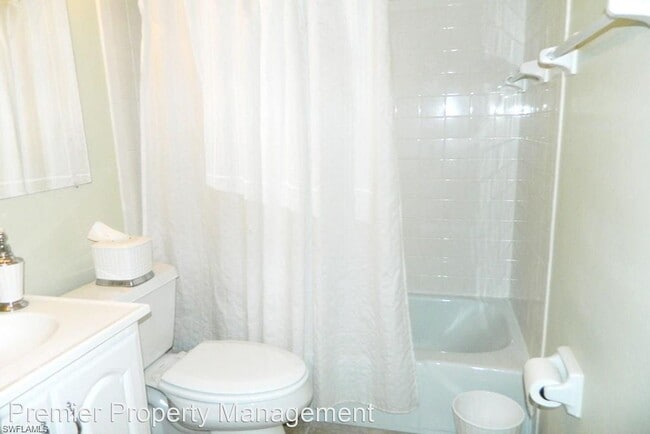Building Photo - 1 br, 1 bath House - 422 12th Avenue S #422