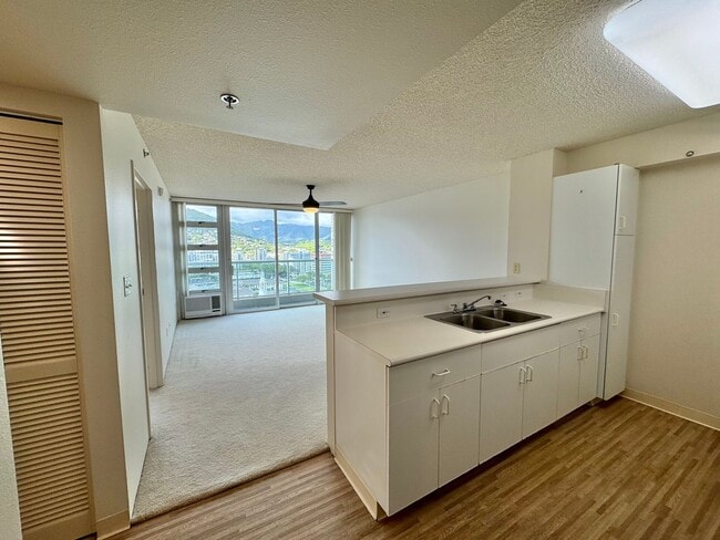 Foto del edificio - 1450 Young St