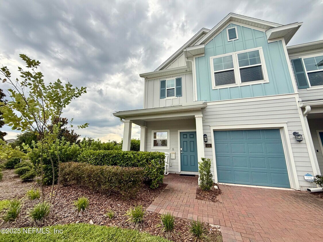 Foto principal - 27 Appleton Ct