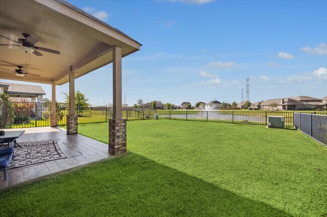 Foto del edificio - 19823 Rojo Rock Ln