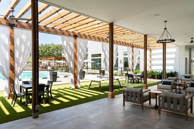 Outdoor Entertainment Pavilion - Bexley Spring Hill
