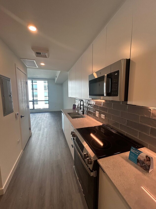 Foto principal - 105 NE 25th St