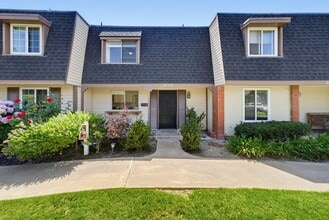 Building Photo - 20368 Flora Ln