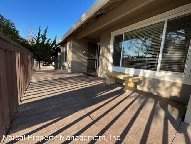 Building Photo - 4 br, 2 bath House - 1546 Casa de Ponselle