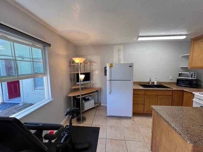 Building Photo - 3208 Santa Cruz Way