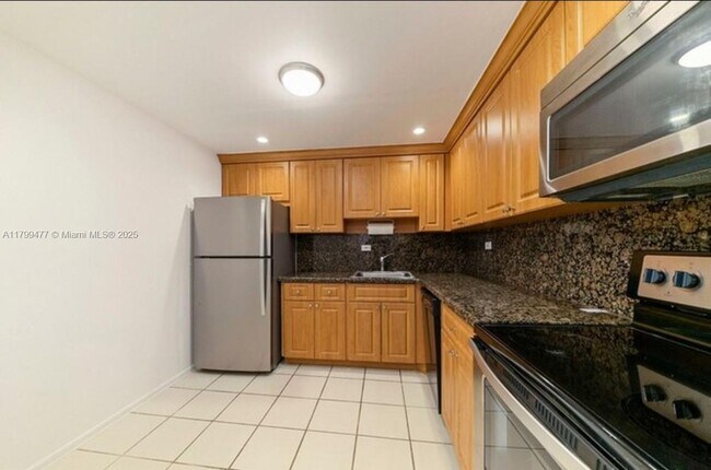 Building Photo - 8101 SW 72nd Ave