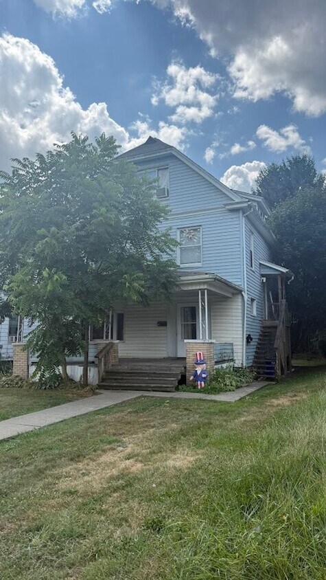 Foto principal - 717 N Mercer St