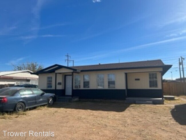 Building Photo - 2 br, 1 bath House - 304 E 31st