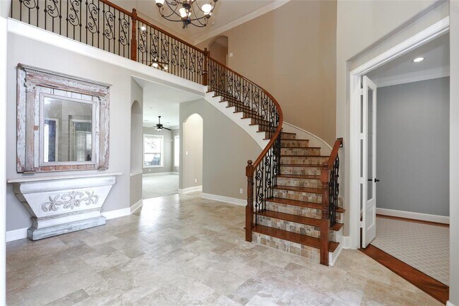 Foto del edificio - 18415 Windsor Lakes Dr