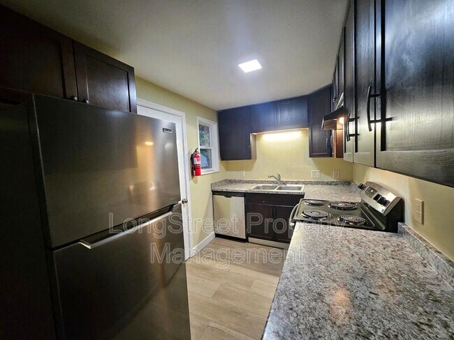 Foto del edificio - 17635 SW Blanton St