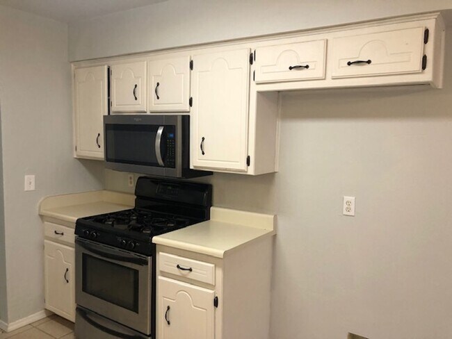 Foto del edificio - 5222 Clearwater Ct