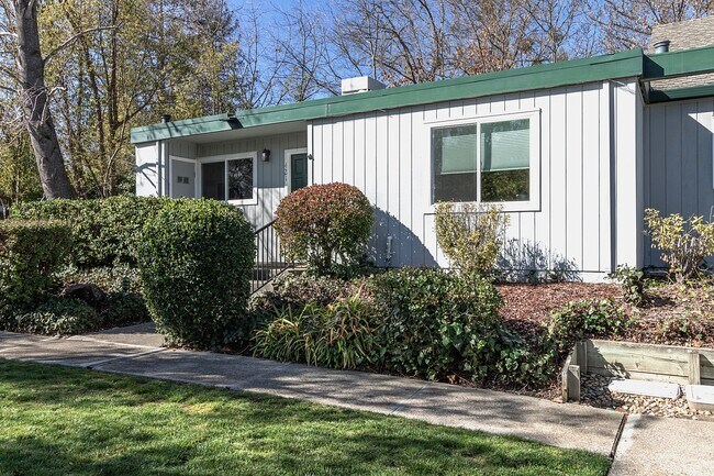 Foto del edificio - 421 Old Orchard Ct
