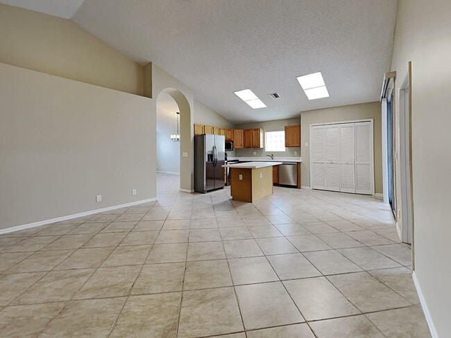 Foto del edificio - 2705 Fairway Cove Ct