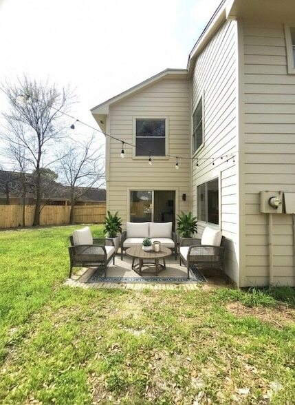 Foto del edificio - 6706 Dinner Creek Ct