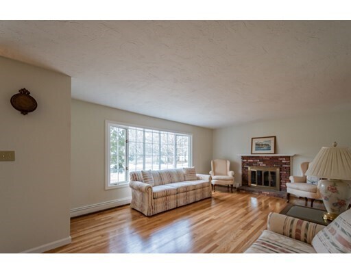 Building Photo - 3 Woodpark Cir